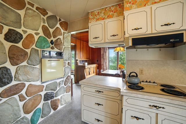 5985 Bayshore Drive, Irons, MI 49644