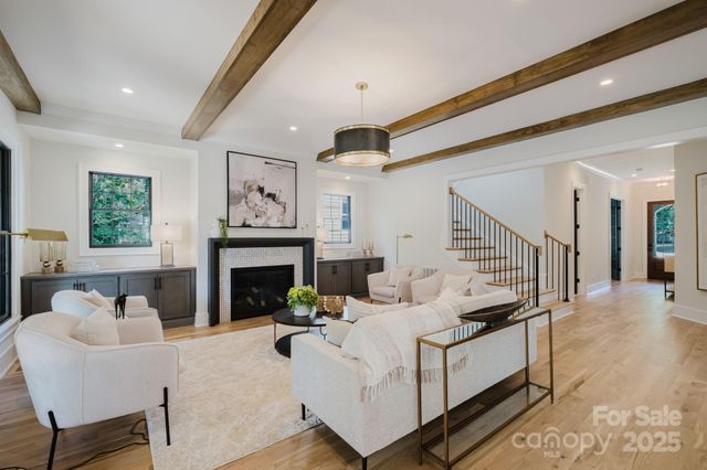 705 Mcalway Road, Charlotte, NC 28211