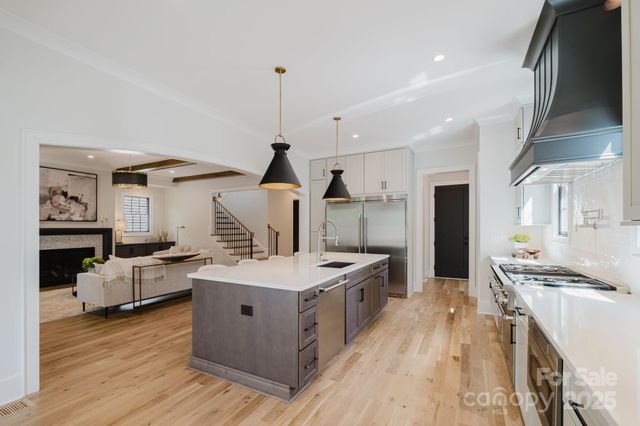 705 Mcalway Road, Charlotte, NC 28211