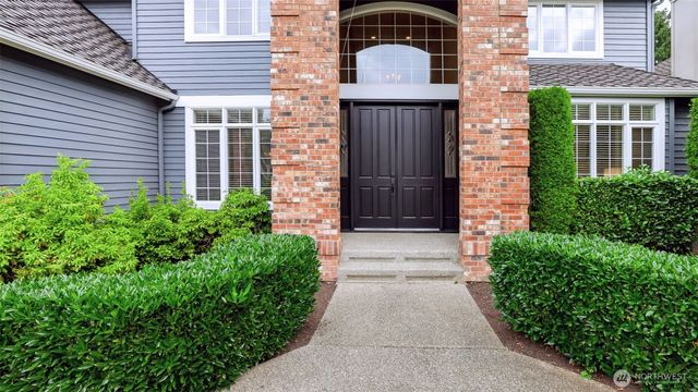 132 247th Avenue SE, Sammamish, WA 98074