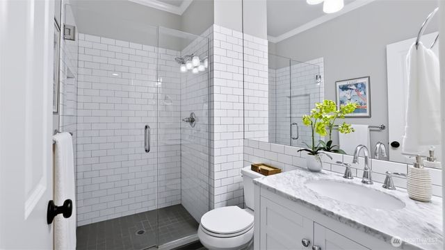 132 247th Avenue SE, Sammamish, WA 98074