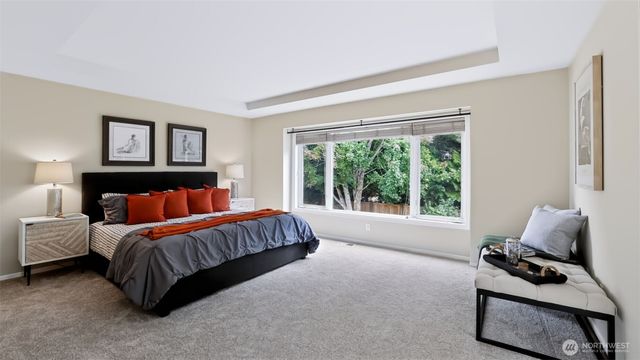 132 247th Avenue SE, Sammamish, WA 98074