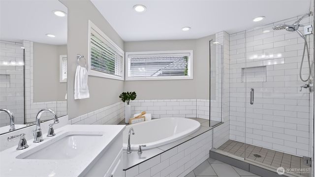 132 247th Avenue SE, Sammamish, WA 98074