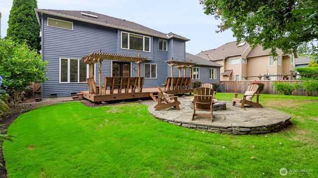 132 247th Avenue SE, Sammamish, WA 98074