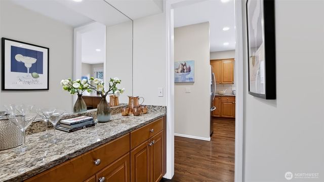 132 247th Avenue SE, Sammamish, WA 98074