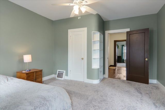 806 W Market Street, Bloomington, IL 61701