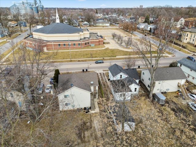 806 W Market Street, Bloomington, IL 61701