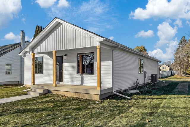 600 W Lincoln Way, Jefferson, IA 50129