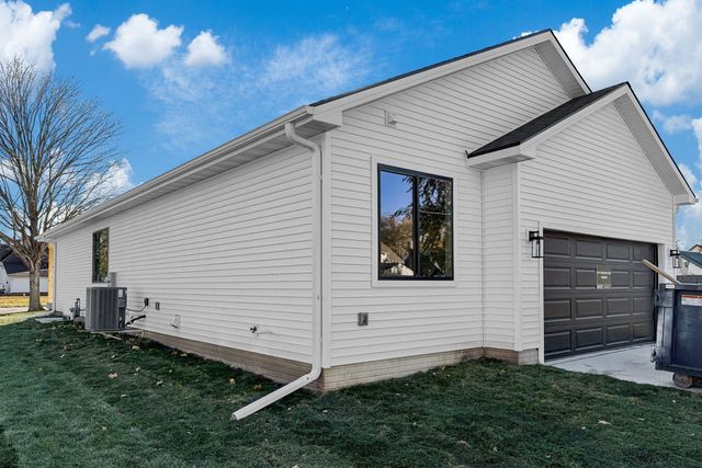 600 W Lincoln Way, Jefferson, IA 50129