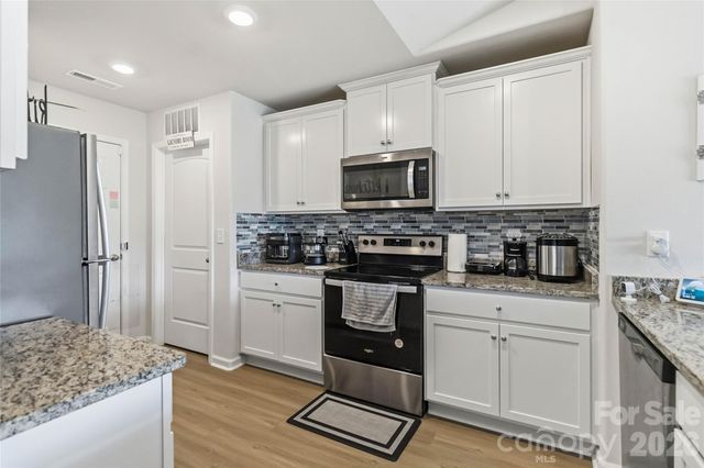 1728 Nia Road, Charlotte, NC 28215