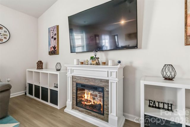 1728 Nia Road, Charlotte, NC 28215