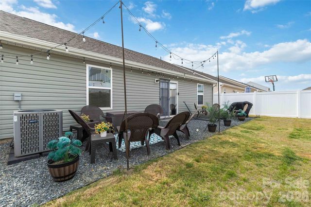 1728 Nia Road, Charlotte, NC 28215