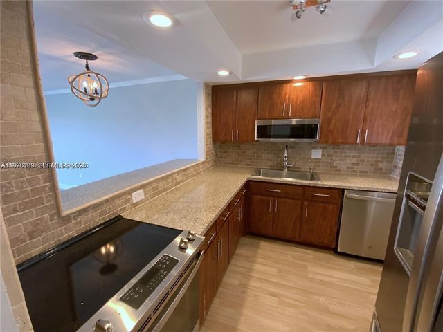 7785 SW 86th St E-413, Miami, FL 33143