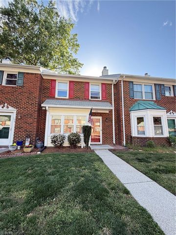 106 Kingsbridge LN, Yorktown, VA 23692