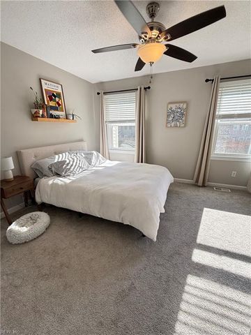 106 Kingsbridge LN, Yorktown, VA 23692
