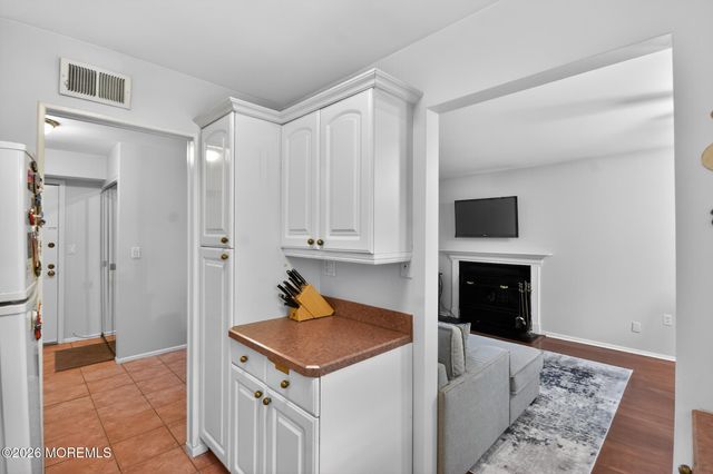 1311 Wellington Place, Aberdeen, NJ 07747