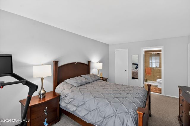 1311 Wellington Place, Aberdeen, NJ 07747