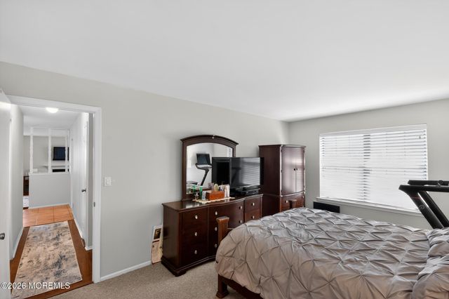 1311 Wellington Place, Aberdeen, NJ 07747