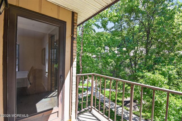1311 Wellington Place, Aberdeen, NJ 07747
