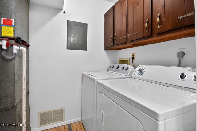 1311 Wellington Place, Aberdeen, NJ 07747