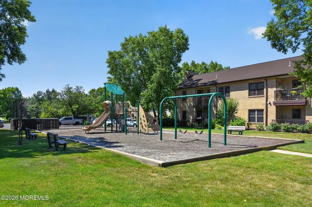 1311 Wellington Place, Aberdeen, NJ 07747