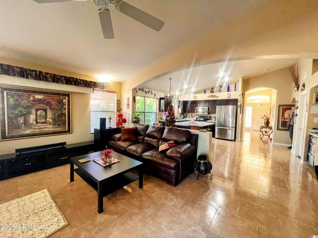 3248 W Casitas Del Rio Drive, Phoenix, AZ 85027