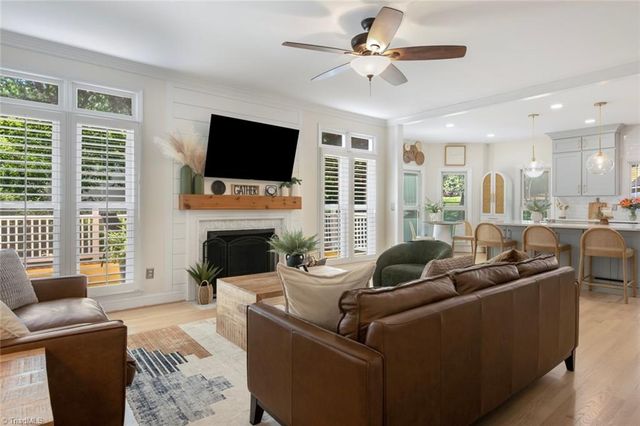 2113 Benwicke Drive, Pfafftown, NC 27040