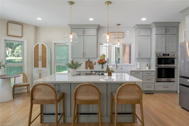 2113 Benwicke Drive, Pfafftown, NC 27040