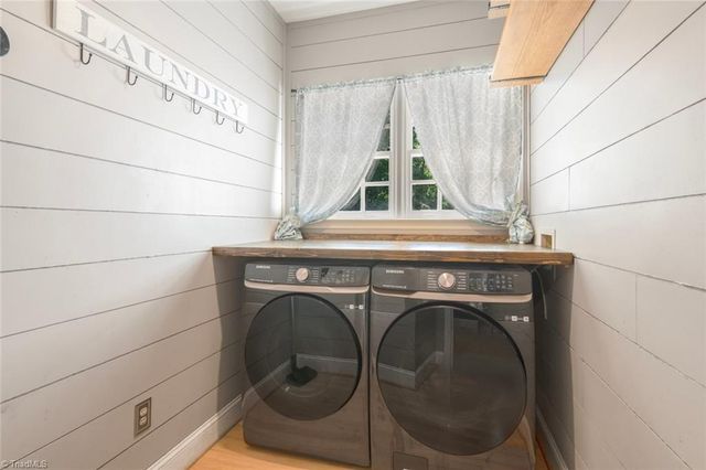 2113 Benwicke Drive, Pfafftown, NC 27040