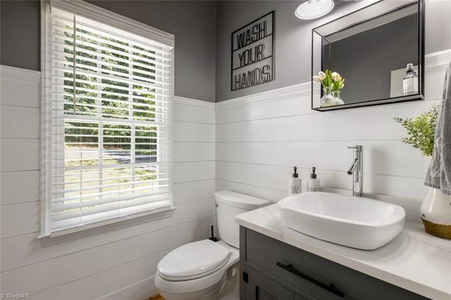 2113 Benwicke Drive, Pfafftown, NC 27040