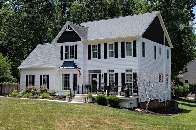 2113 Benwicke Drive, Pfafftown, NC 27040