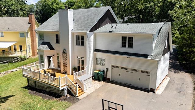 2113 Benwicke Drive, Pfafftown, NC 27040