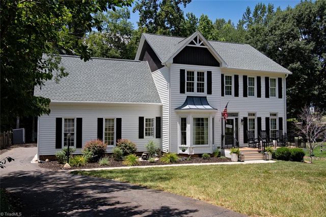 2113 Benwicke Drive, Pfafftown, NC 27040