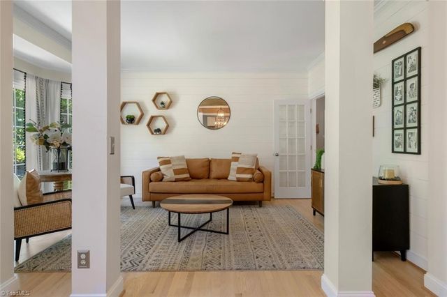 2113 Benwicke Drive, Pfafftown, NC 27040