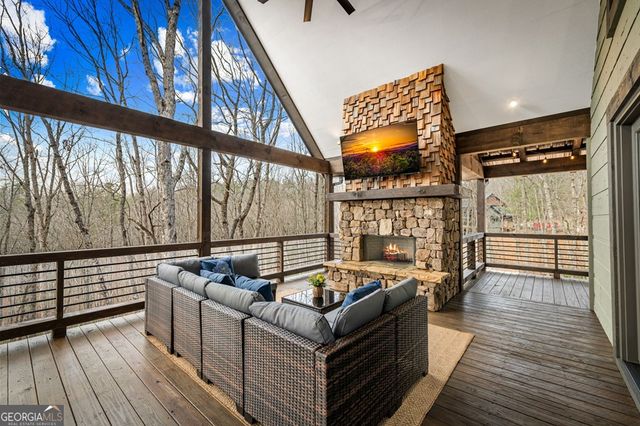 895 Price Road, Blue Ridge, GA 30513