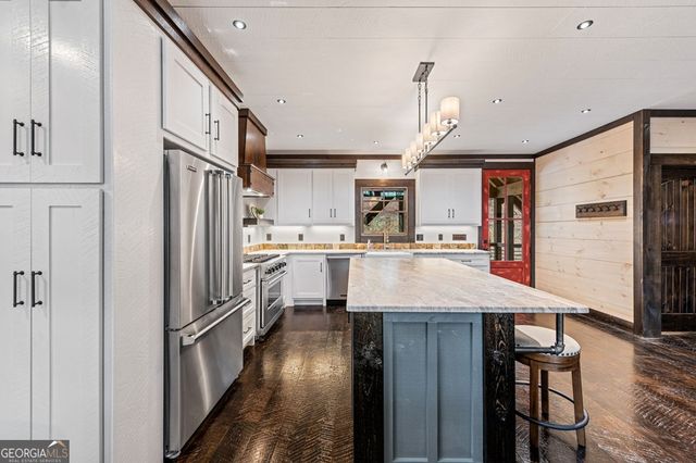 895 Price Road, Blue Ridge, GA 30513