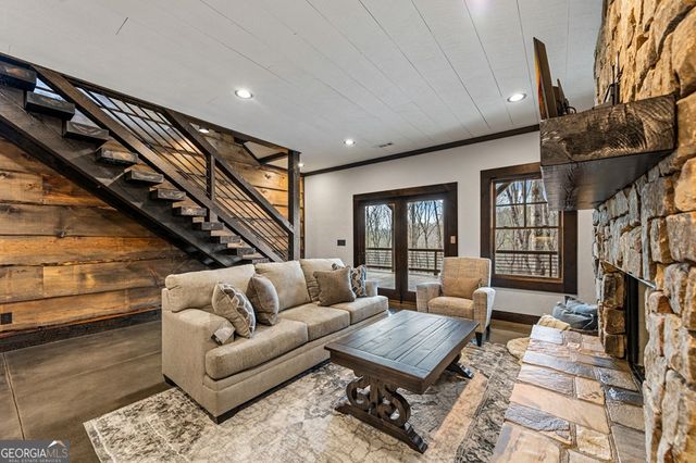 895 Price Road, Blue Ridge, GA 30513