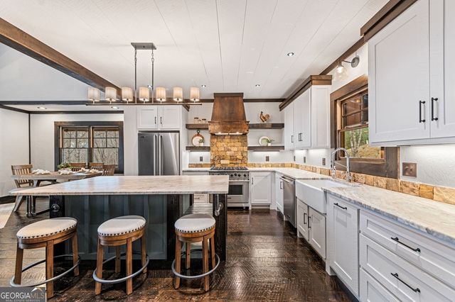 895 Price Road, Blue Ridge, GA 30513