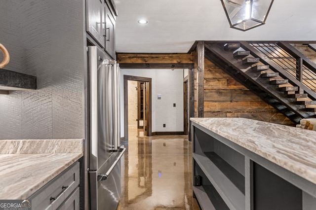 895 Price Road, Blue Ridge, GA 30513