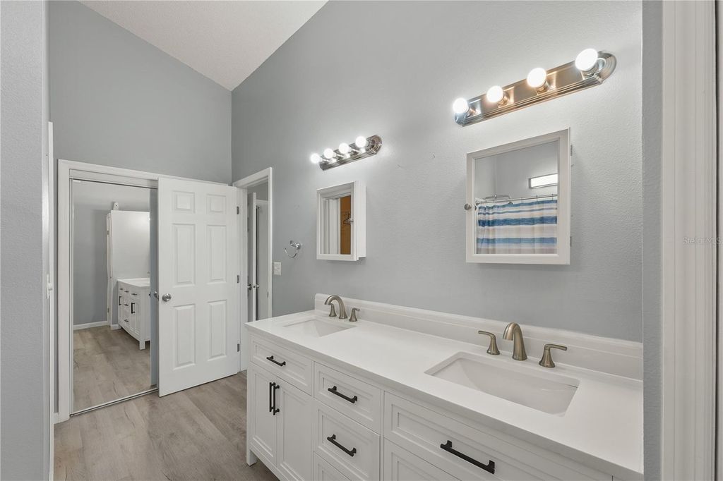 Image 7 of property listing at 731 PINE SHORES CIRCLE, New Smyrna Beach, FL 32168