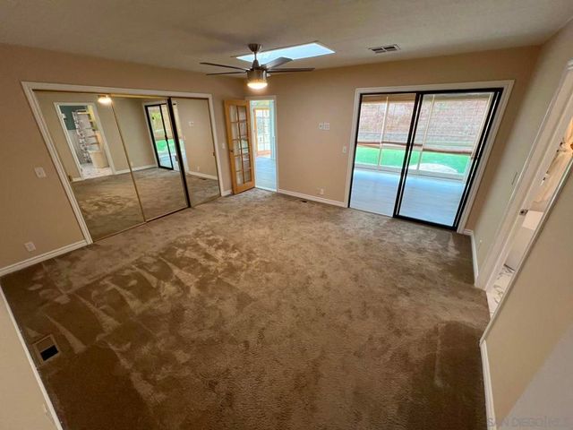 8975 Lawrence Welk SPC 311, Escondido, CA 92026