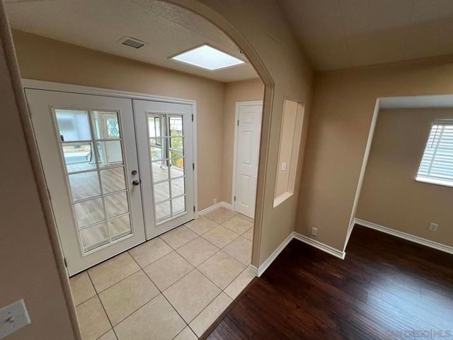 8975 Lawrence Welk SPC 311, Escondido, CA 92026