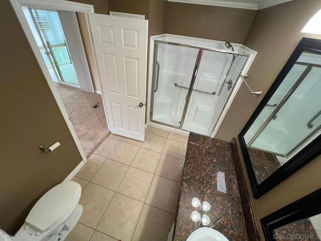 8975 Lawrence Welk SPC 311, Escondido, CA 92026