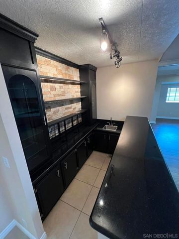 8975 Lawrence Welk SPC 311, Escondido, CA 92026