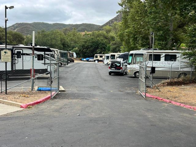8975 Lawrence Welk SPC 311, Escondido, CA 92026