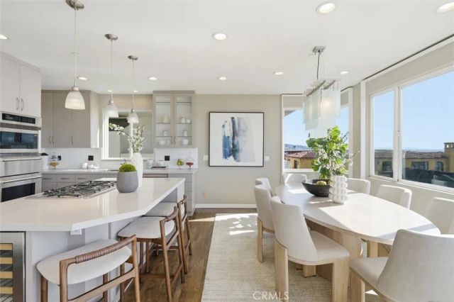 2406 Ocean Drive, Manhattan Beach, CA 90266
