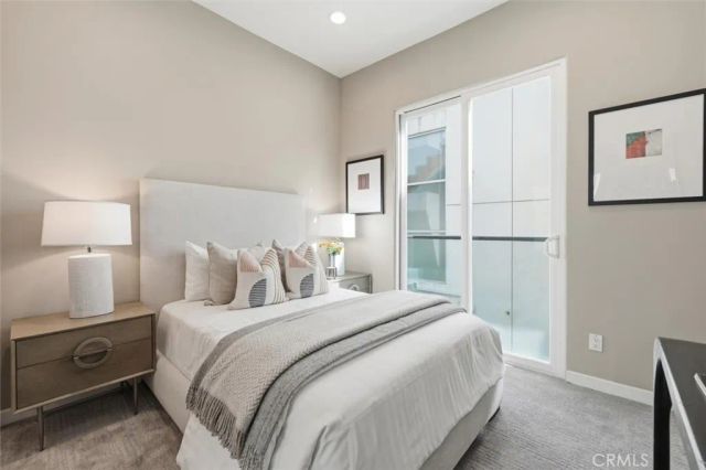 2406 Ocean Drive, Manhattan Beach, CA 90266