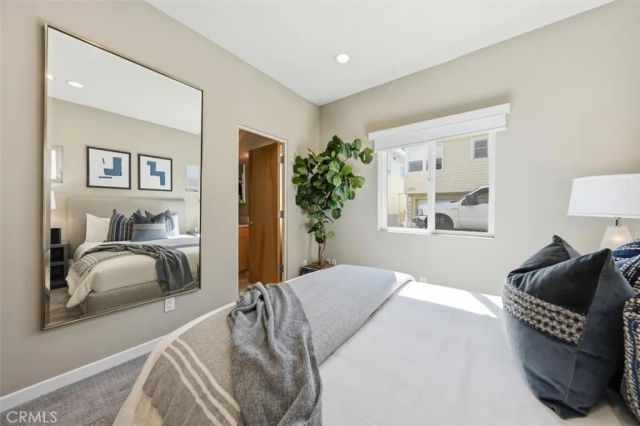 2406 Ocean Drive, Manhattan Beach, CA 90266