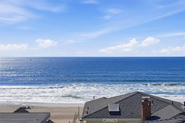 2406 Ocean Drive, Manhattan Beach, CA 90266