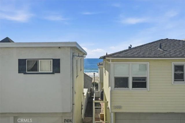 2406 Ocean Drive, Manhattan Beach, CA 90266